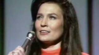 Loretta Lynn - What&#39;s The Bottle Done To My Baby