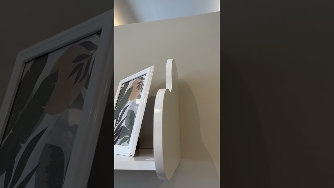 Thumbnail do vídeo - Prateleira Love - Branco