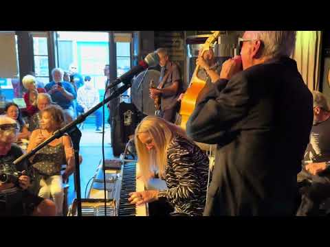 Rod Piazza & The Mighty Flyers - Rockin' Robin