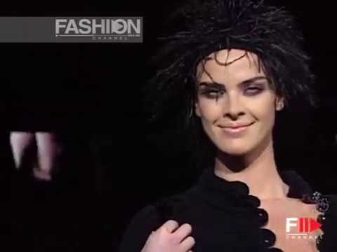 "Giorgio Armani" Autumn Winter 2004 2005 Milan 2 of 3 Pret a Porter by FashionChannel