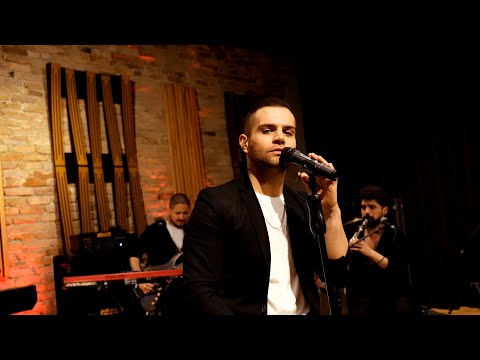 Uğur Etiler - Uzak Ülke