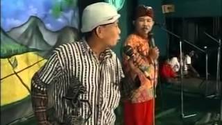 Download lagu Om Putra Buana 2013 Lawak Sukur   Belajar Nyoting Jadi Raksasa jangan di copy   YouTube mp3