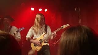 Heavy Metal Perse - Uusi Alkemia (live@kuudes linja)