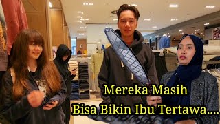 Download lagu Puas Shopping Kebutuhan 3 Anak Remaja Di Edmonton Canada. mp3 Download lagu Puas Shopping Kebutuhan 3 Anak Remaja Di Edmonton Canada. mp3