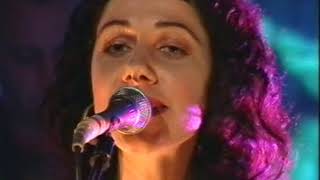 PJ Harvey - A Perfect Day Elise Live TFI Friday 11.09.98