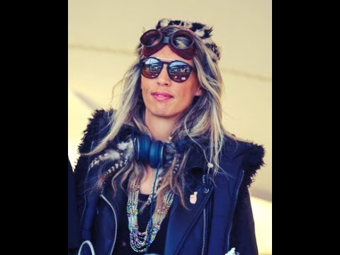 No Man's World No Man's World 2018