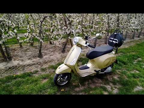 Vespa Primavera 75th Anniversary