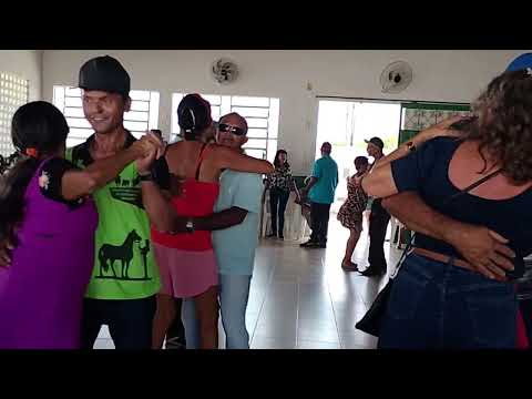 Chico Cearense e Cachorrão animando o forró dos idosos em Valença do Piauí 