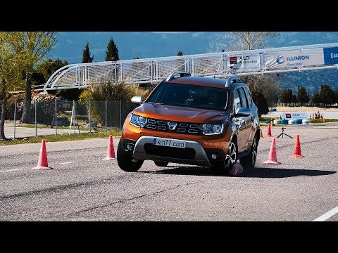 Dacia Duster 2018 – Maniobra de esquiva (moose test) y eslalon | km77.com