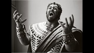 Luciano Pavarotti sings &#39;Celeste Aida&#39;.