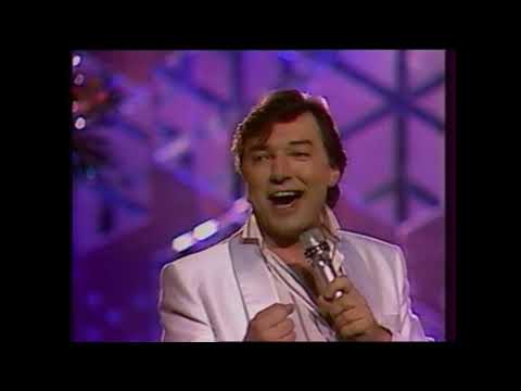 Karel Gott 1986  ( druhá část Vánočního koncertu ze Sportovní haly v Praze )