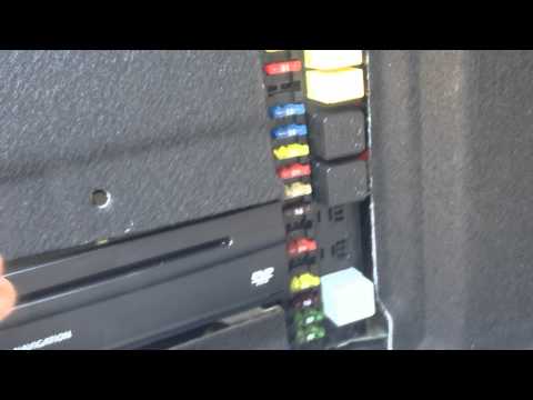 Mercedes Benz W211 E500 Fuse Box Locations and Chart Diagram