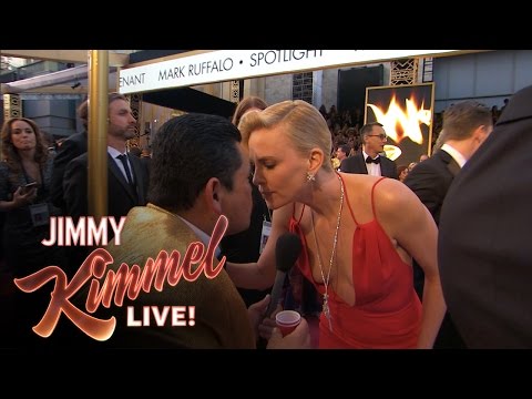 Guillermo on the 2016 Oscars Red Carpet