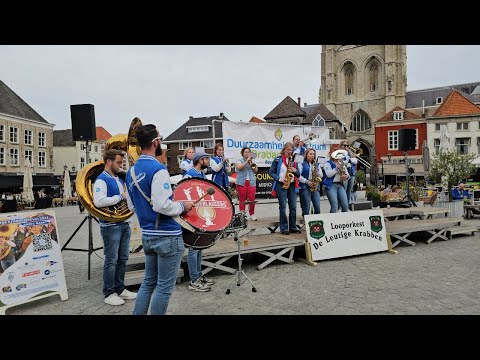 De Vosseblaozers dweilorkest | Krabbefestival Bergen op Zoom 2024