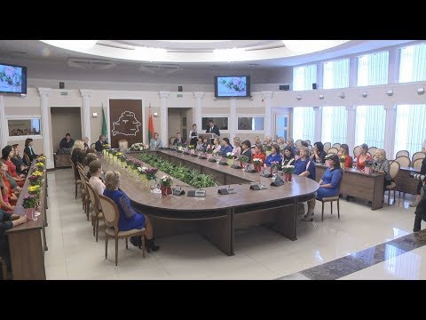 Урачысты прыём да Дня маці видео