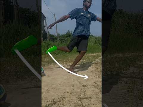 Stop scrolling & learn this 1v1 move #footballskillschallenge #footballhighlights #soccer