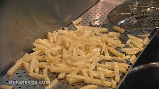 preview picture of video 'Bruges, Belgium: The Art of Flemish Fries'
