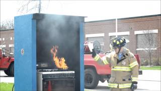 preview picture of video '5th annual Emergency Services Day at Tom's of Interlochen.'