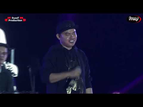 (LIVE) KANGEN BAND - " PENANTIAN YANG TERTUNDA "