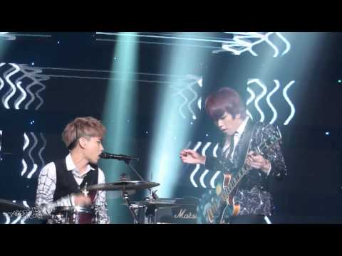 130212 sbsmtv the show 톡식(TOXIC) Pheromone 직캠 (김정우+김슬옹ver.)