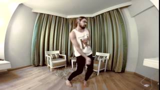 Body Popping Bearded Man dancing to Jamie Woon's 'Spirits'