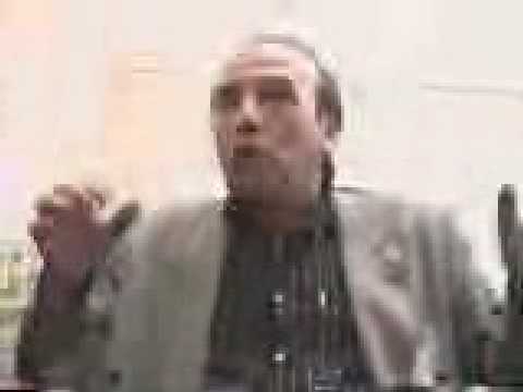 Dog playing Chess Joke