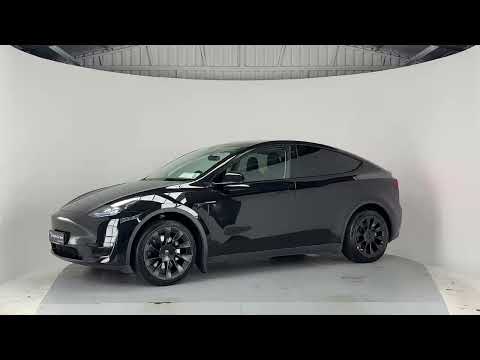 Tesla Model Y Touchscreen Media**Panoramic Roof**3 - Image 2