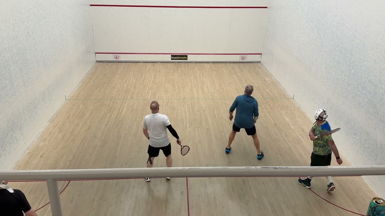 Squash Doubles Rule 8(d) Ball in play touching player - YouTube