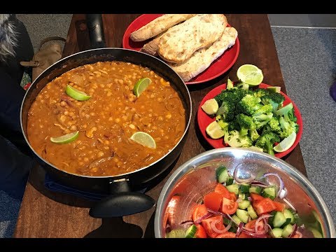 Creamy Dreamy Coconut Chickpea Cashew Curry -vegan jimmy neutron