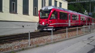 preview picture of video 'Swiss Railways, metre gauge - Bernina Express, leaving Poschiavo, southbound'