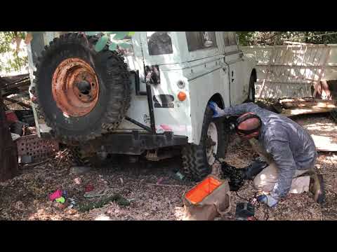 land rover series 2a or 3 ??? barn find after 20 years part 1 !