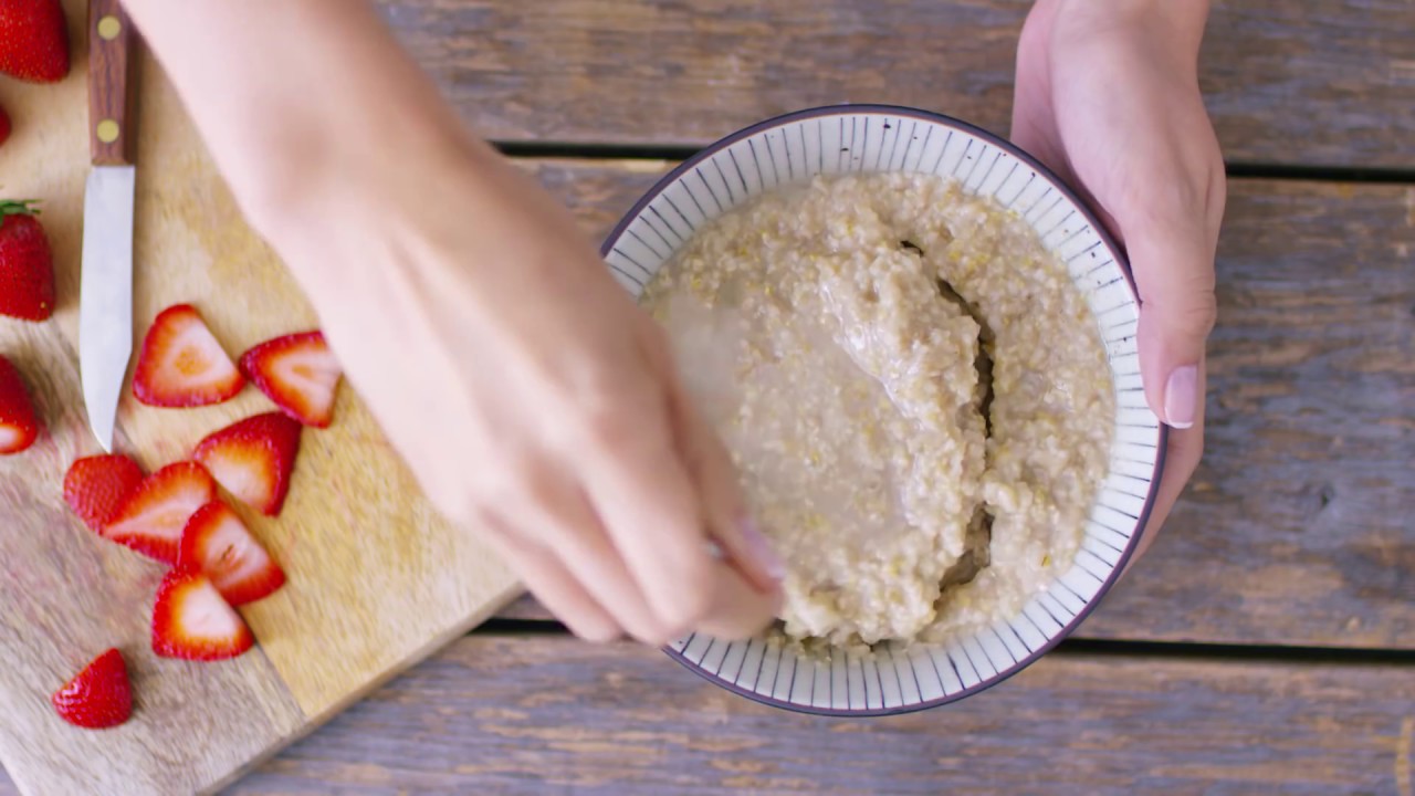 How To Make Quaker® Quick 3-Minute Steel Cut Oats | Quaker®
