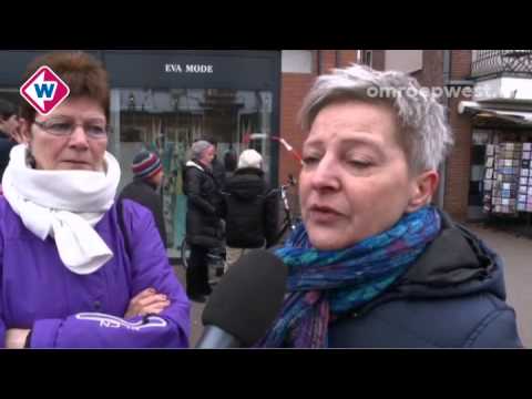 'Omstanders trekken één overvaller van de scooter'