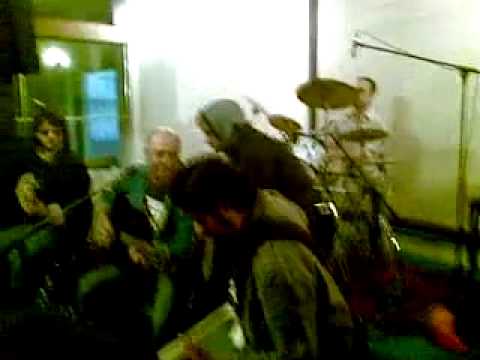 Ali Azmat & Atif Aslam - Garaj Baras