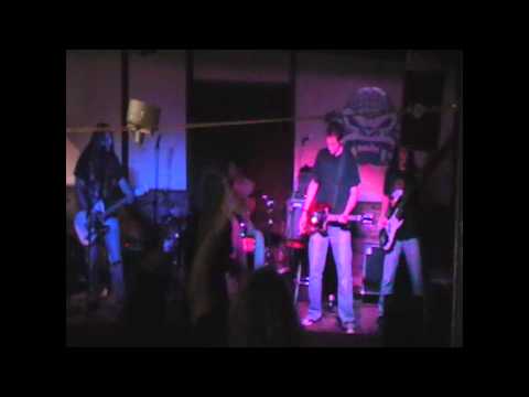 Gauč - Levá, Pravá - 30.9.2011 DoDnaFest