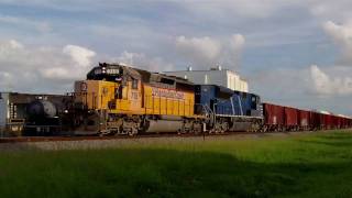 preview picture of video 'FEC Freight Train 361'