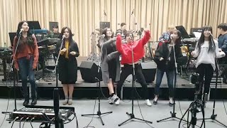 Download lagu [Live Band] GFRIEND - Me Gustas Tu mp3