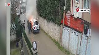 Park Halindeki Otomobil Alev Alev Yandı
