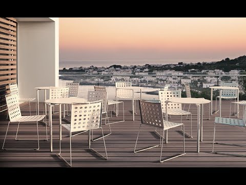 Busy + Leg03 - Terrace