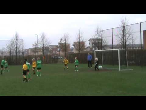 Reiger Boys E2 - SVW E2 2010 Doelpunt Sergio