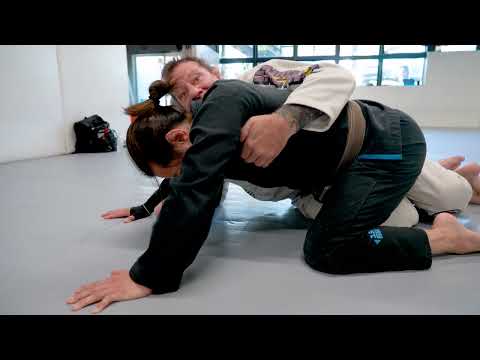 Kurt Osiander Move of the Week - Half-Guard Gift Wrap Escape