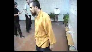 Техника работы на лапах в Маг-цзал: динамичные движения и правильные стойки