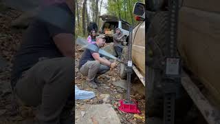 “Hi-lift jacks are dangerous” #lexus #lx470 #100series #overland #landcruiser #toyota #offroad #4wd