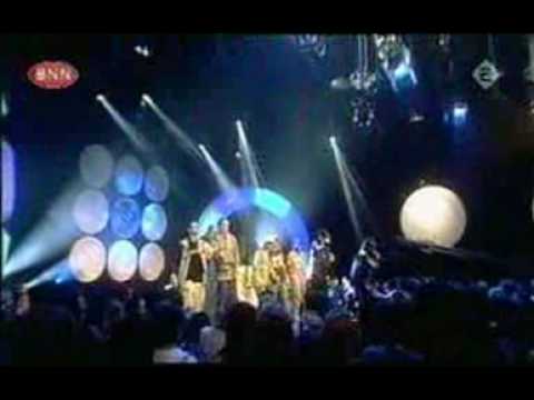 Heist-Rockah and the partysquad performing "Wat wil je doen" on Top of the pops Holland.