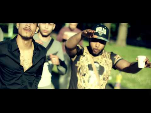 Strickly Bones & LuckyBird -  Ze Willen Weten (Officiële Video)