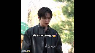 a menina visionária 🤣 #leeknow #hyunjin #straykids #skzmemes