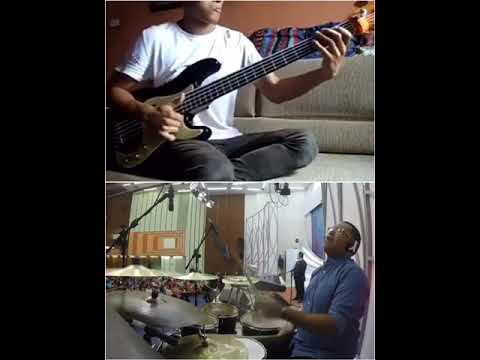 Povo adquirido Cleverson Silva drums e Garcia bass