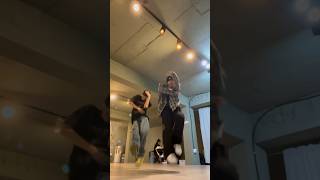 Download lagu 달려~~~🚨 Rizze - siren dance cover #dance #shorts #riize #siren #fyp mp3