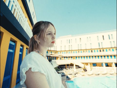 Jeanne Bonjour  - La Nuit (Clip Officiel)