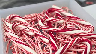 Pouring Santa’s Snack Table in Epoxy – Cookies, Candy Canes & Chaos